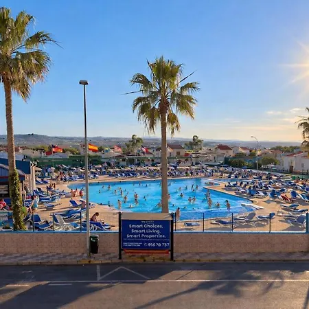 Sport Complex Pool La Marina Apartment *